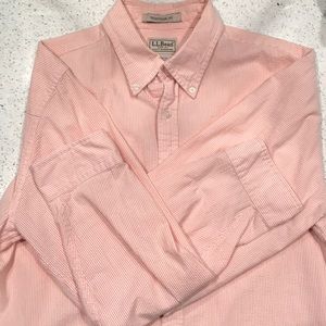 LL Bean Traditiona Fit Men’s Button up. Size: MT